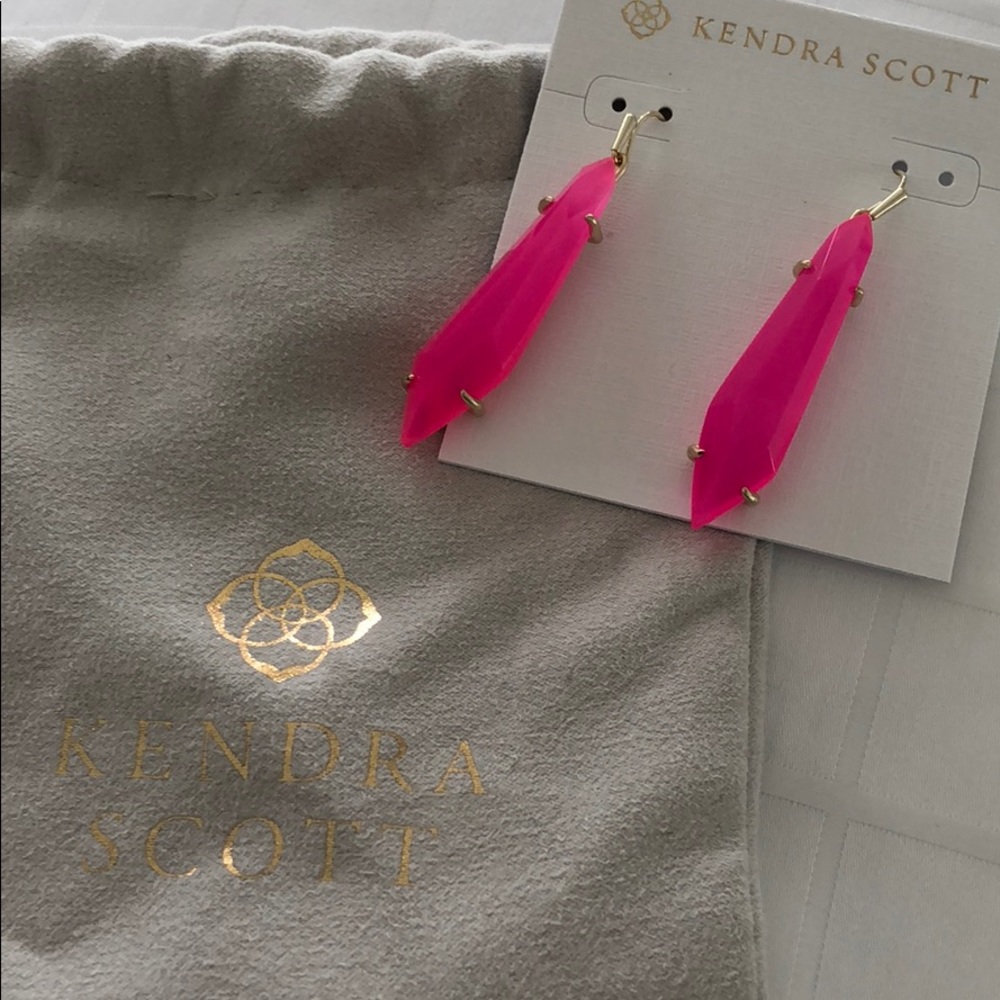 Kendra Scott Grey Earrings